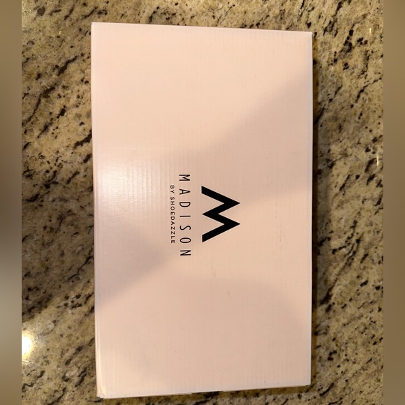 Maddison by SHOEDAZZLE strawberry high heels - Picture 5 of 5